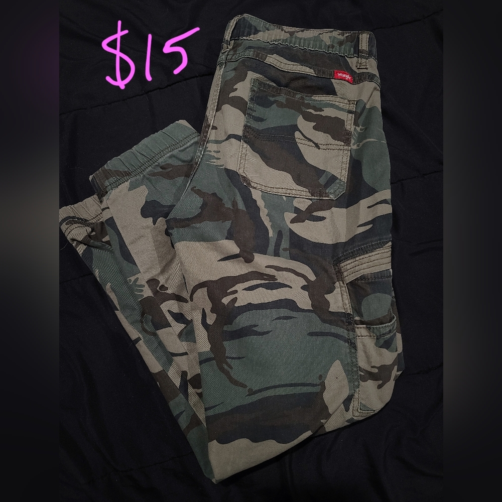 Wrangler Camouflage Cargo Pants